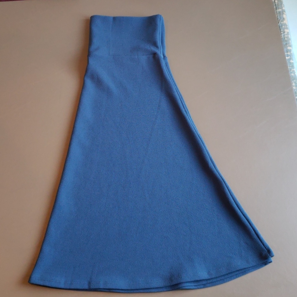 Like new LuLaRoe Azure skirt, large